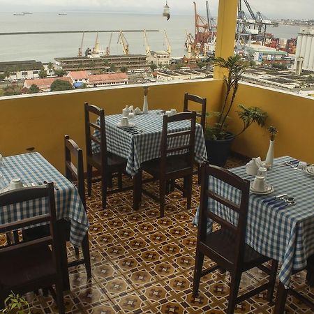 Pousada Beija Flor Salvador Bagian luar foto