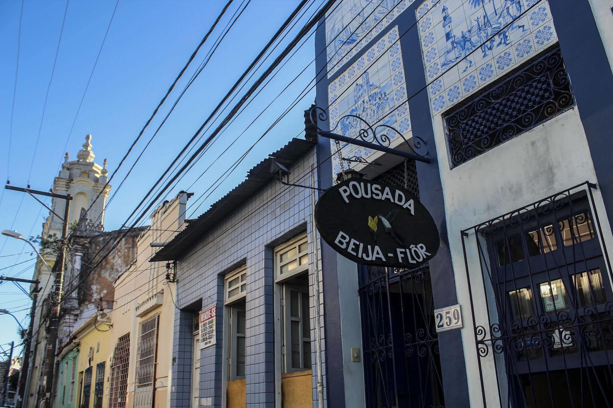 Pousada Beija Flor Salvador Bagian luar foto